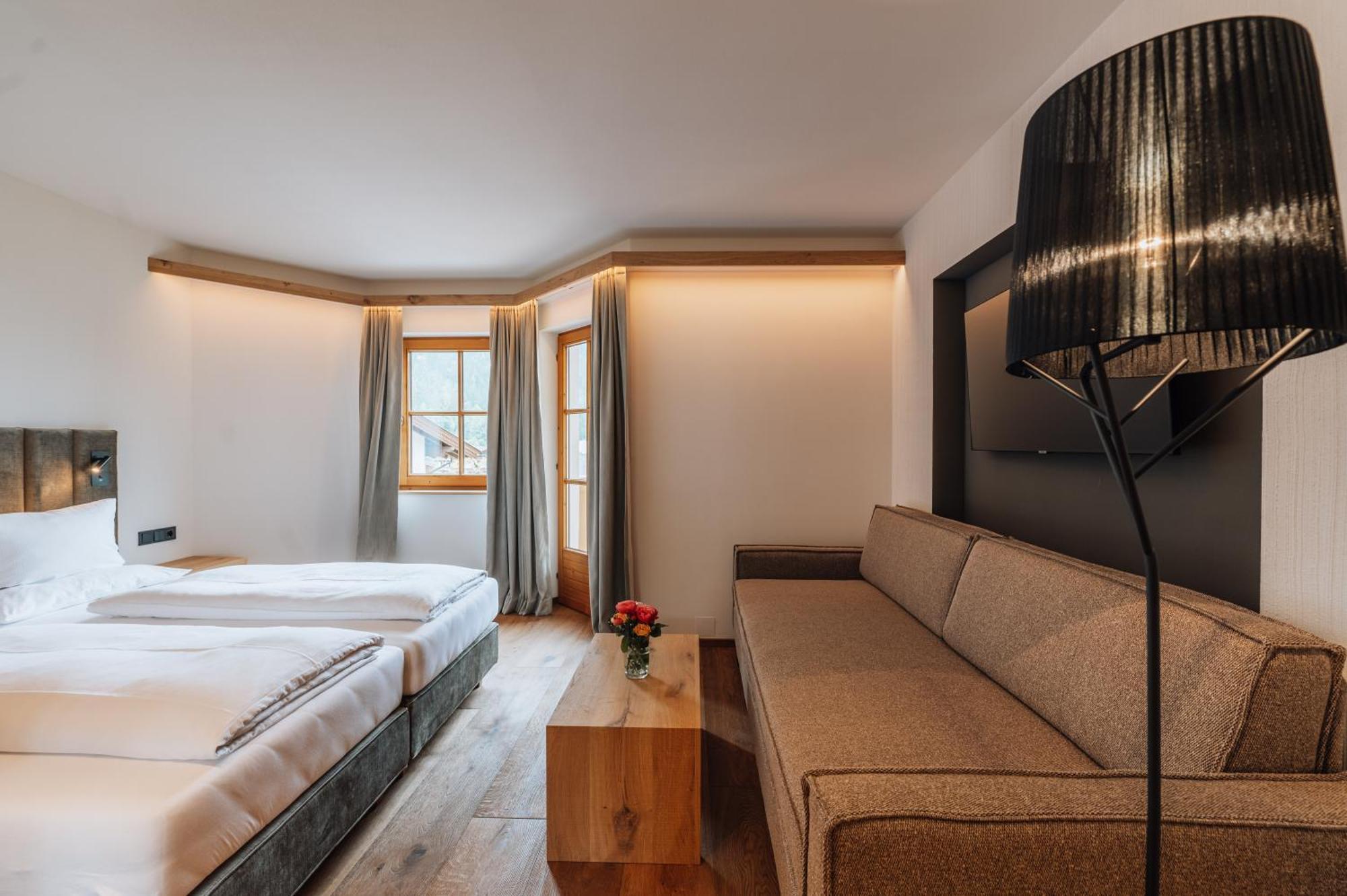 Vital Kristall Hotel 4*